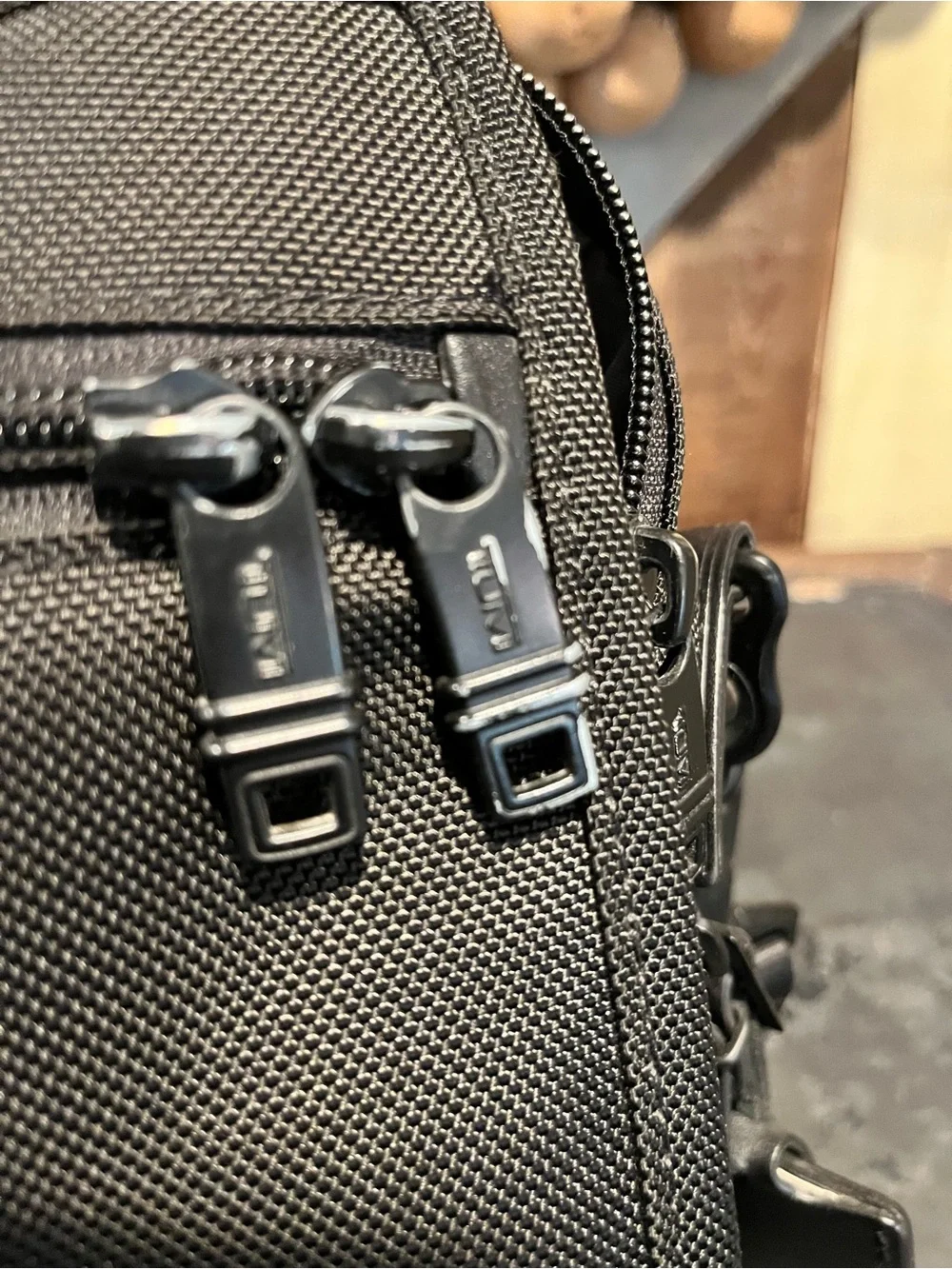 Tumi Alpha 2 expanded soft briefcase crossbody/handle bag